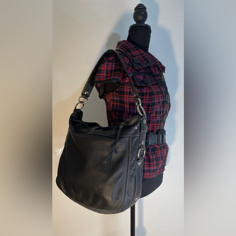 COACH LIKE NEW Soft Black Leather Bag - 16" x 14"